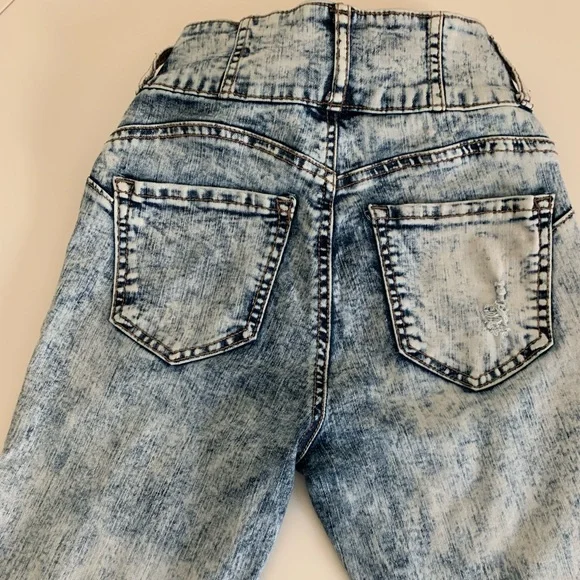 NO-BO high rise jean, sculpting skinny Jean - Picture 2 of 3